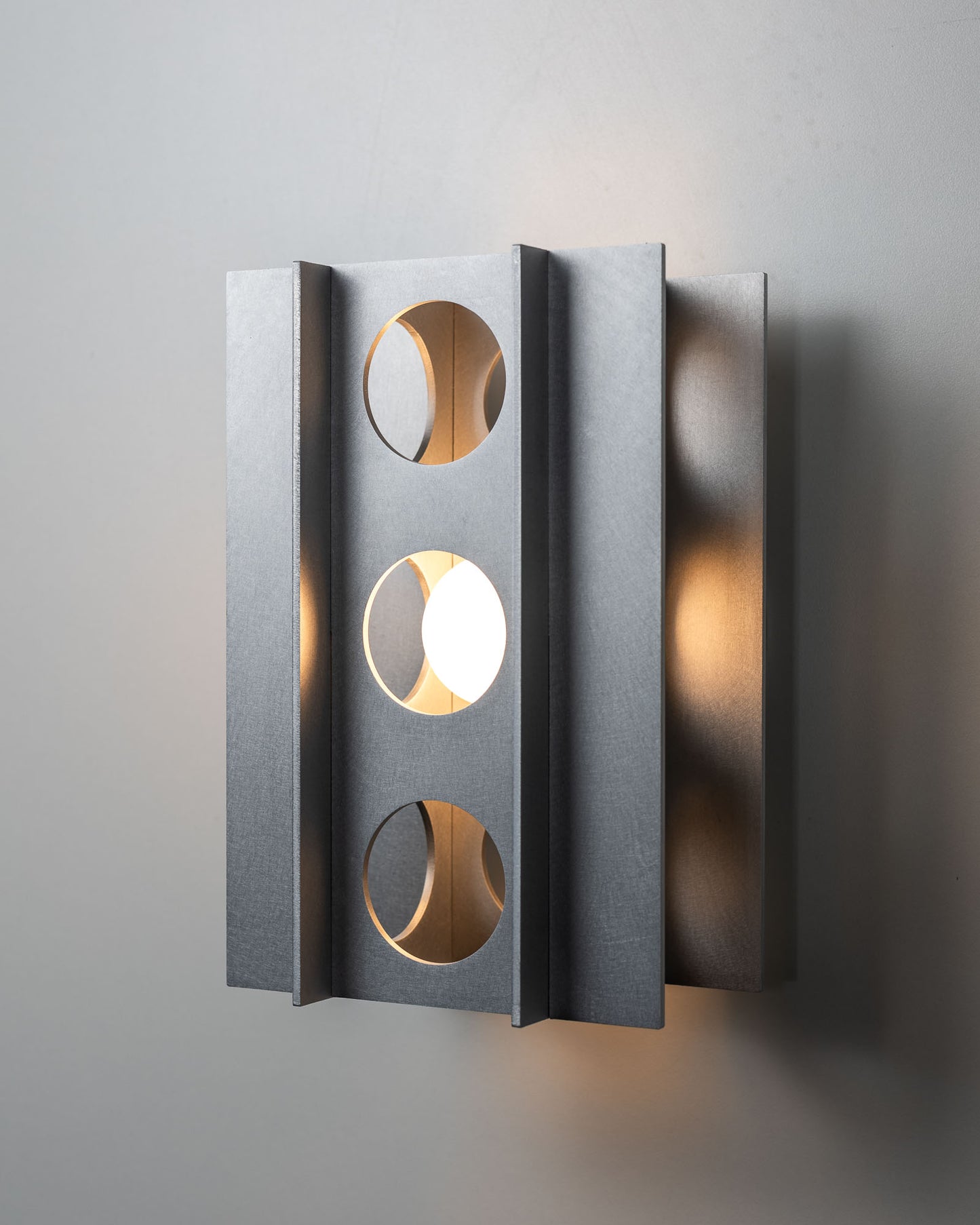 Tenfold 3T Wall Sconce