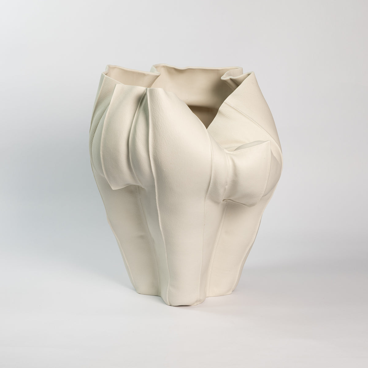 Kawa Large Vessel 05.3