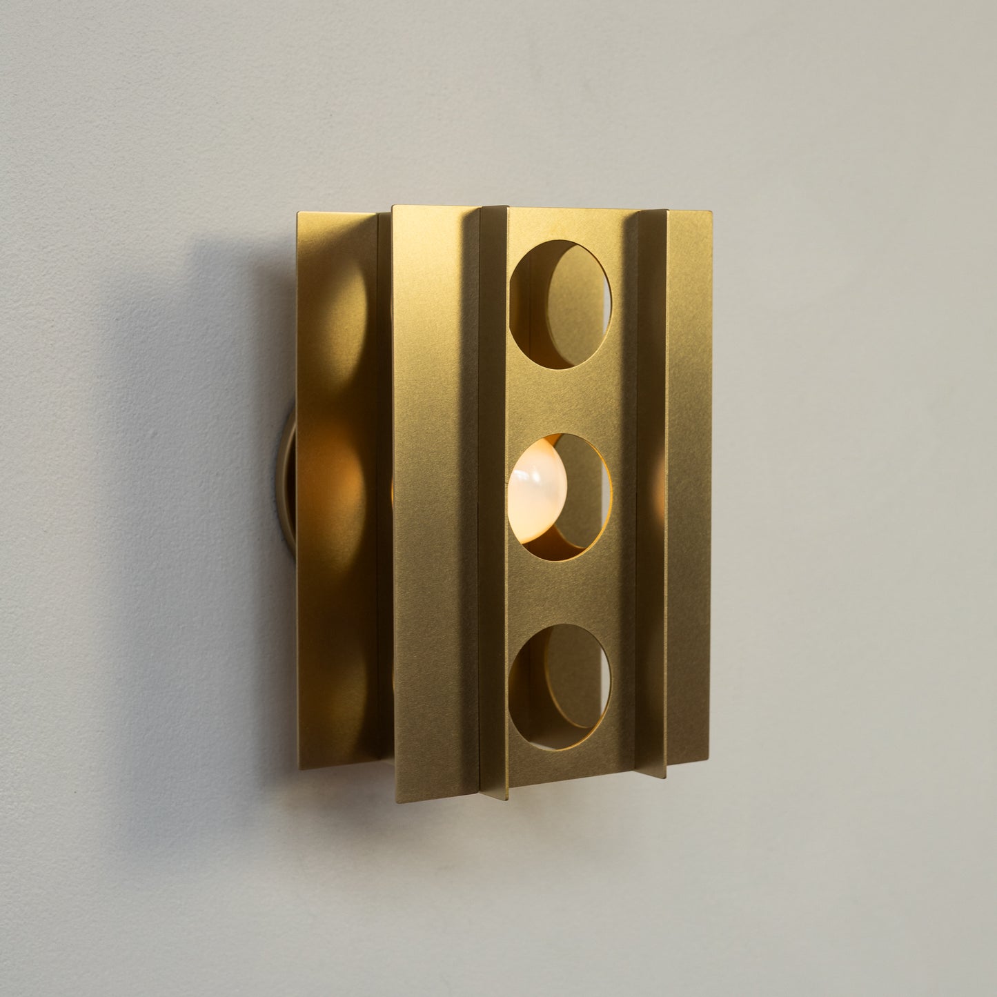 Tenfold 3T Wall Sconce
